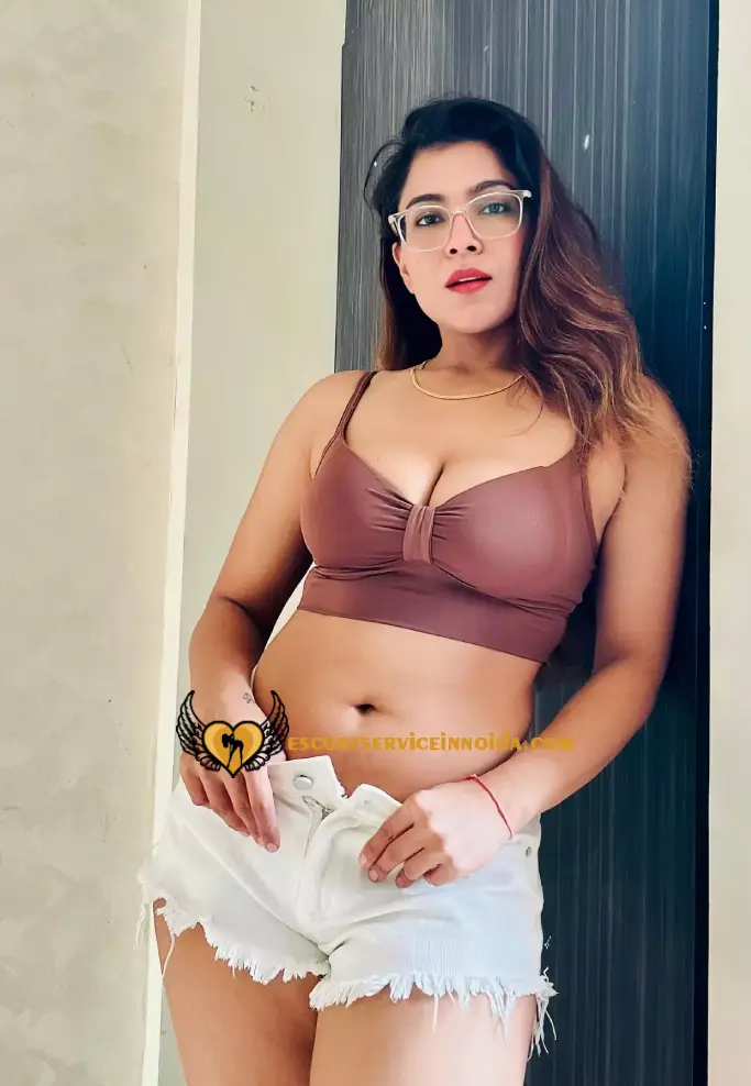 Komal - Asian escort in Cyber City photo 1 of 1
